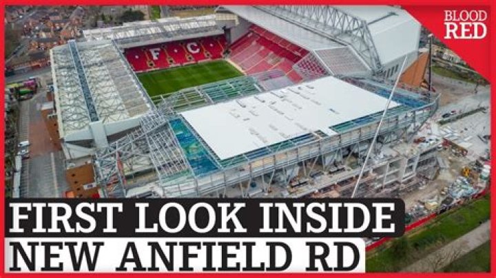 How far apart are Anfield and Goodison?