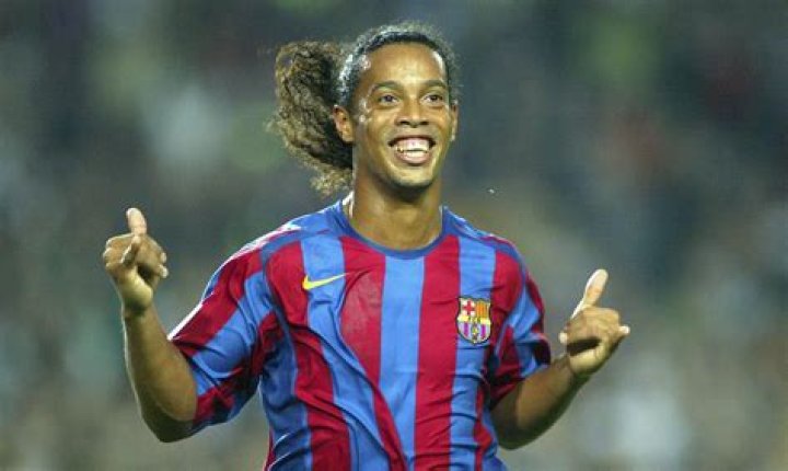 How long did Ronaldinho play for Barcelona?