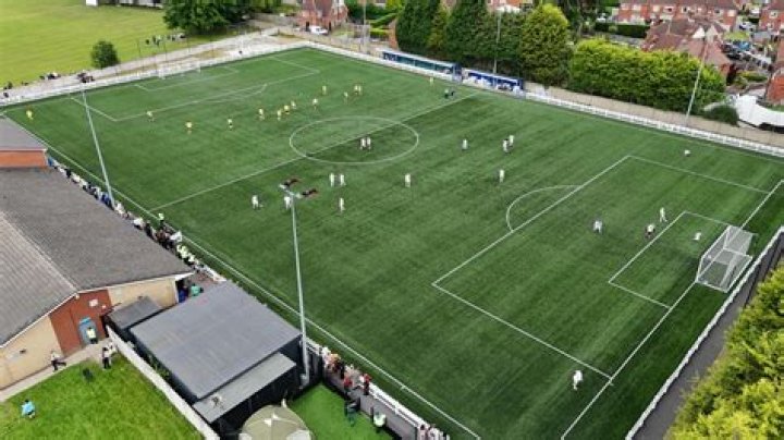 How long do soccer careers last?