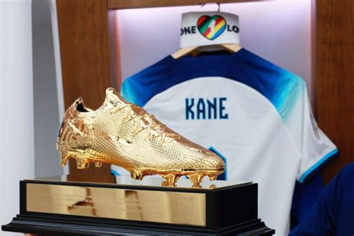How many Golden Boot does Harry Kane have?