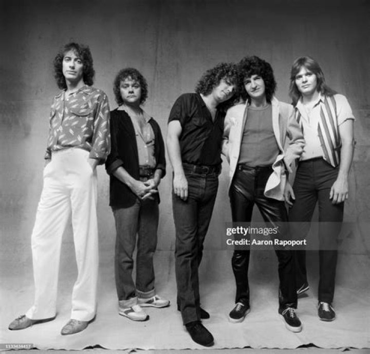 Unveiling The Age Of REO Speedwagon's Singer: A Journey Through Time