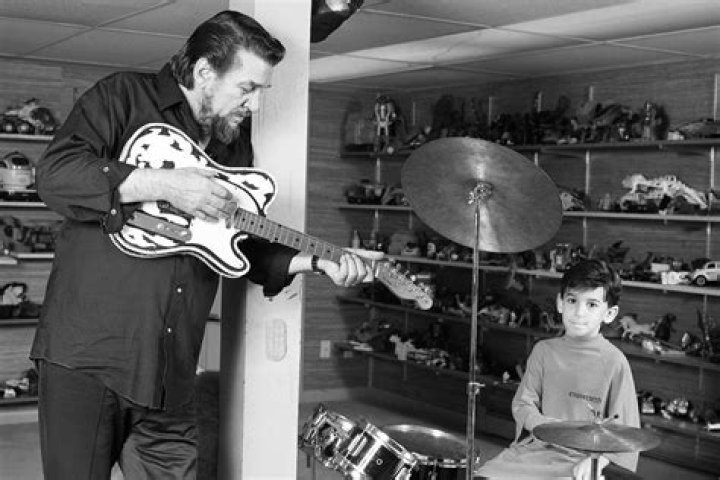 Unveiling The Family Of Waylon Jennings: How Many Kids Did He Have?