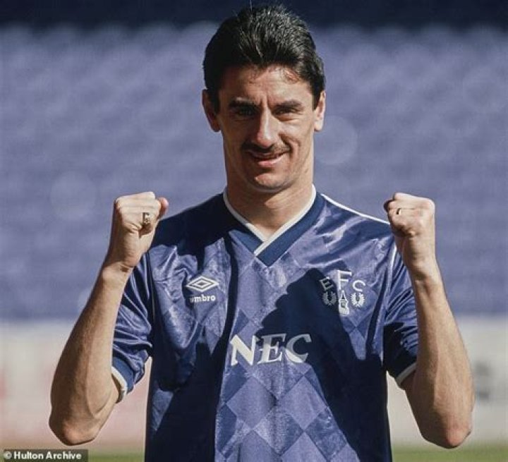 Was Jamie Carragher an Everton fan?