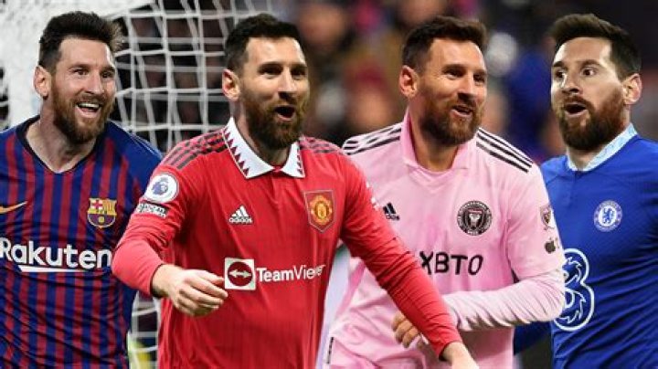 Who did Messi swap shirts with against PSG?