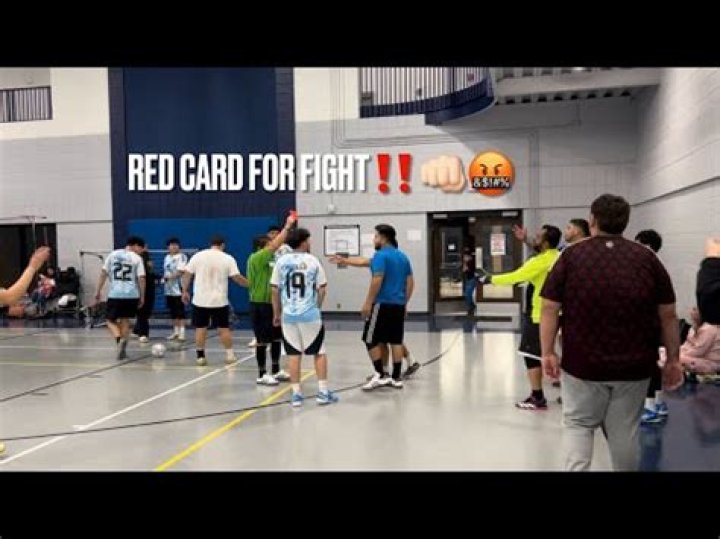 Who has more red cards Messi or Ronaldo?