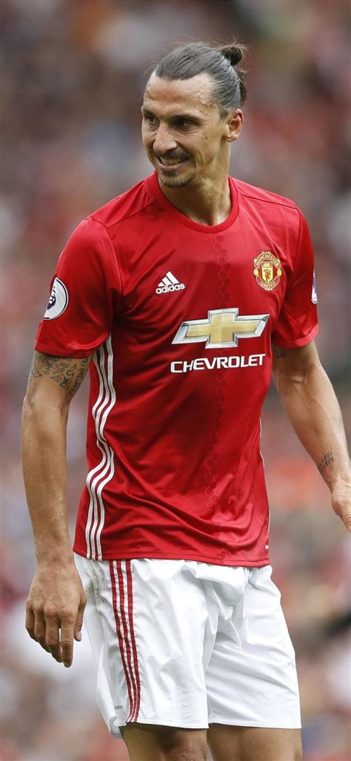 Why did Ibrahimovic leave Manchester United?