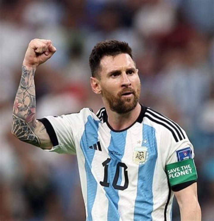 Why Leo Messi is the best?